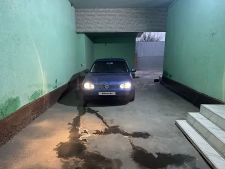 Volkswagen Golf 2000 года за 2 900 000 тг. в Шымкент – фото 15