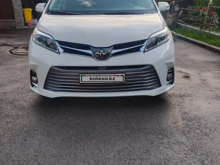 Toyota Sienna 2019 года за 19 000 000 тг. в Алматы – фото 5