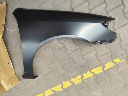 Крыло Тойота Камри 30 (Тайвань) / Toyota Camry 35 за 20 000 тг. в Астана