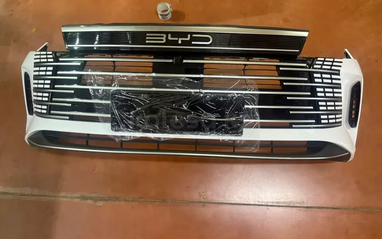 Бампер передний за 190 000 тг. в Алматы