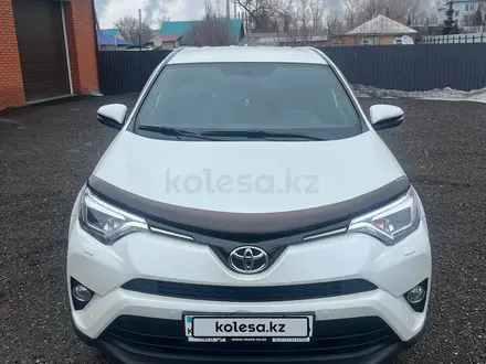 Toyota RAV4 2017 года за 12 700 000 тг. в Усть-Каменогорск – фото 2