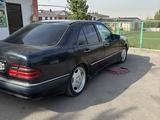 Mercedes-Benz E 320 1996 годаүшін2 500 000 тг. в Алматы – фото 3