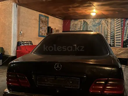 Mercedes-Benz E 320 1996 года за 2 500 000 тг. в Алматы – фото 6