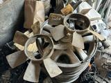 Лопасти охлаждения вентилятор 2.7 2TR за 20 000 тг. в Алматы