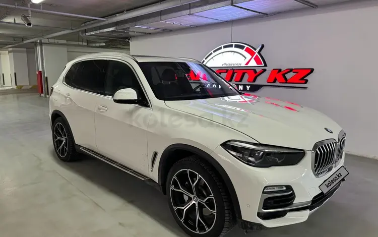 BMW X5 2019 года за 29 200 000 тг. в Астана