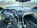 Hyundai Sonata 2013 года за 3 800 000 тг. в Уральск – фото 7