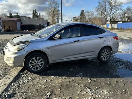 Hyundai Accent 2013 года за 3 800 000 тг. в Усть-Каменогорск – фото 3