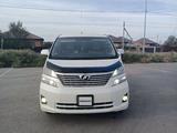 Toyota Vellfire 2010 года за 10 900 000 тг. в Атырау