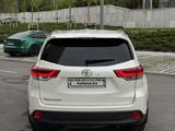 Toyota Highlander 2017 года за 18 000 000 тг. в Алматы – фото 4