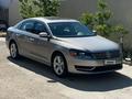 Volkswagen Passat 2014 года за 4 600 000 тг. в Атырау
