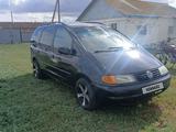 Volkswagen Sharan 1999 года за 1 700 000 тг. в Уральск – фото 2