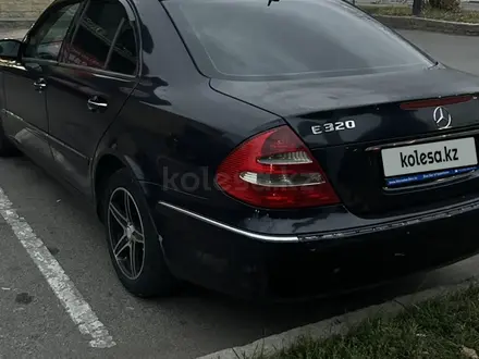 Mercedes-Benz E 320 2002 года за 4 200 000 тг. в Алматы – фото 13