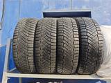 Pirelli 235/65 R18 — Свежая зимняя резина (липучка), 2023 год за 140 000 тг. в Алматы