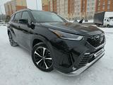 Toyota Highlander 2021 года за 21 500 000 тг. в Астана – фото 2