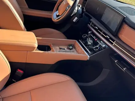 Hyundai Santa Fe 2024 года за 22 000 000 тг. в Астана – фото 3