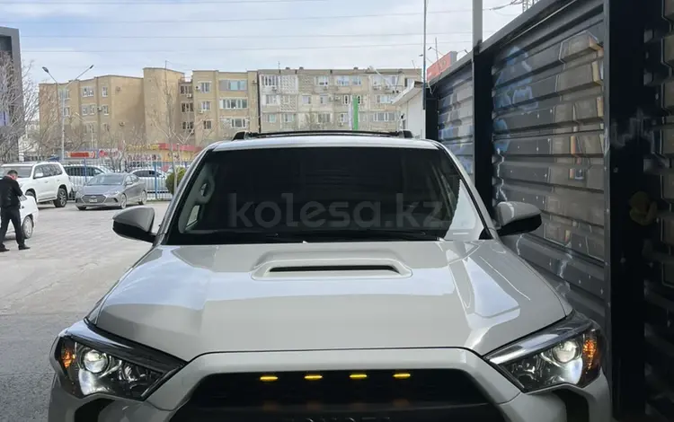 Toyota 4Runner 2015 года за 16 500 000 тг. в Мангистау