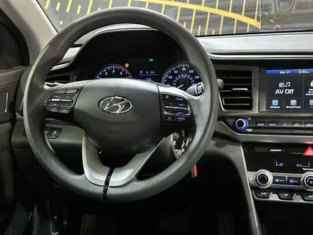Hyundai Elantra 2019 года за 6 000 000 тг. в Актобе – фото 9