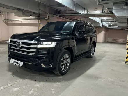 Toyota Land Cruiser 2022 года за 60 000 000 тг. в Семей