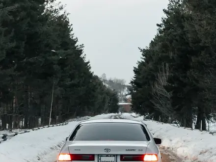 Toyota Camry 1997 года за 2 600 000 тг. в Алматы – фото 5
