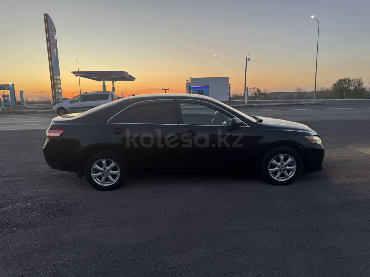 Toyota Camry, 2010