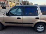 Honda CR-V 2000 годаүшін4 100 000 тг. в Астана – фото 4