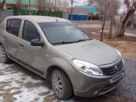 Renault Sandero 2011 года за 3 500 000 тг. в Актобе – фото 4