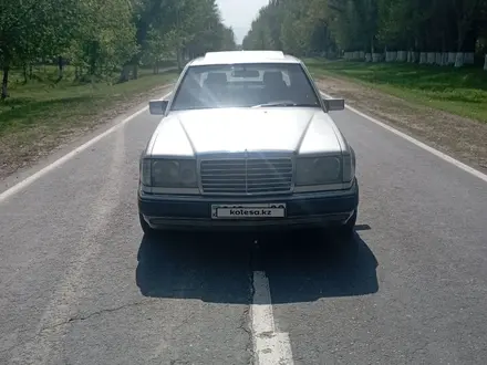 Mercedes-Benz E 220 1992 года за 1 700 000 тг. в Тараз – фото 3