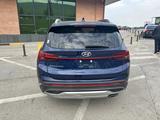 Hyundai Santa Fe 2022 года за 11 000 000 тг. в Уральск – фото 5