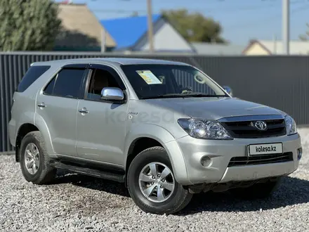 Toyota Fortuner 2007 года за 7 990 000 тг. в Актобе – фото 3