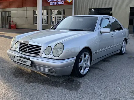 Mercedes-Benz E 320 1999 года за 5 000 000 тг. в Алматы – фото 8