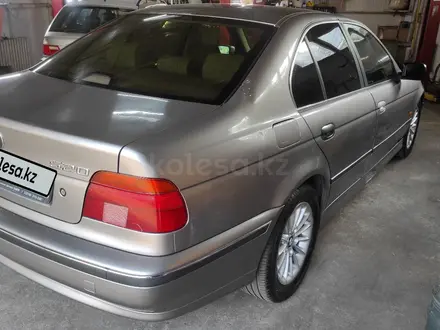 BMW 520 2000 года за 3 200 000 тг. в Алматы – фото 6