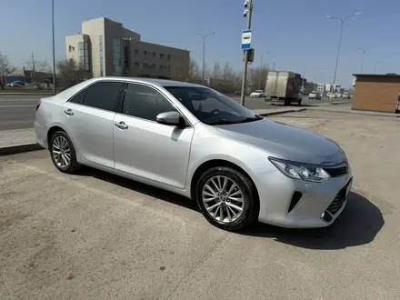 Toyota Camry 2015 года за 11 600 000 тг. в Астана – фото 3