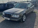 Mercedes-Benz E 220 1994 годаүшін2 100 000 тг. в Шымкент – фото 2