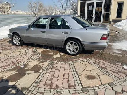 Mercedes-Benz E 280 1995 года за 10 000 000 тг. в Алматы – фото 2