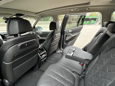 BMW X7 2025 года за 65 900 000 тг. в Алматы – фото 14