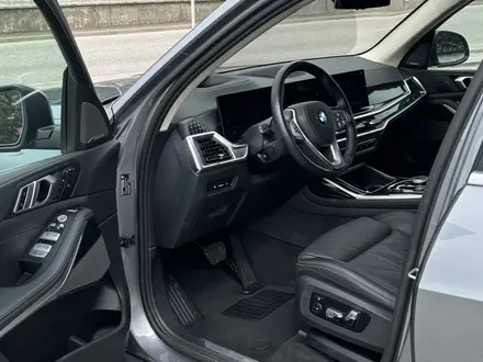 BMW X7 2025 года за 65 900 000 тг. в Алматы – фото 6