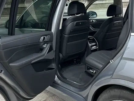 BMW X7 2025 года за 65 900 000 тг. в Алматы – фото 8