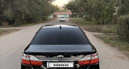 Toyota Camry 2015 годаүшін10 800 000 тг. в Уральск – фото 2