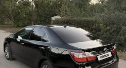 Toyota Camry 2015 годаүшін10 800 000 тг. в Уральск – фото 4