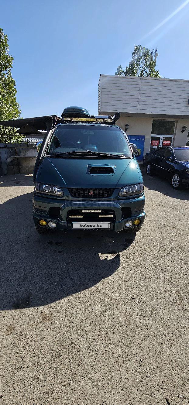 Mitsubishi Delica 1994 г.