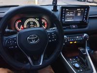 Toyota RAV4 2020 года за 12 500 000 тг. в Караганда