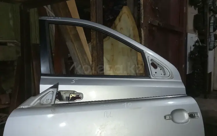Дверь передняя левая мерседес CLK, W 208үшін30 000 тг. в Караганда
