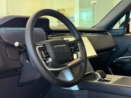 Land Rover Range Rover HSE 2026 года за 111 943 000 тг. в Астана – фото 13