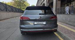 Volkswagen Touareg 2022 годаүшін24 900 000 тг. в Алматы – фото 3