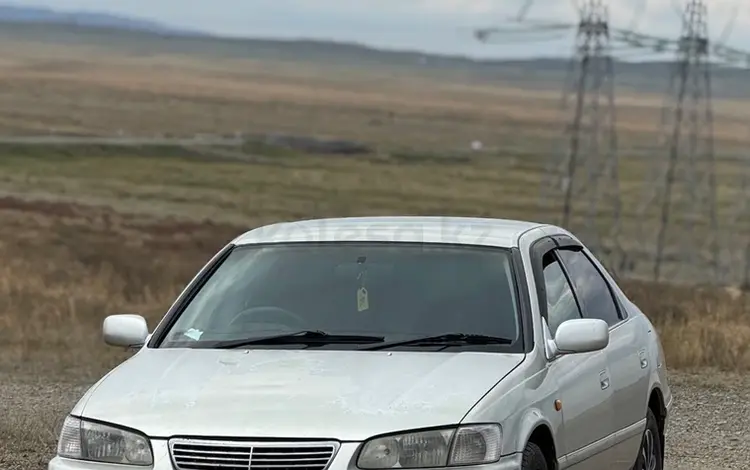 Toyota Camry Gracia 1999 года за 3 200 000 тг. в Семей