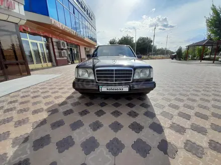 Mercedes-Benz E 220 1993 года за 3 000 000 тг. в Туркестан – фото 12