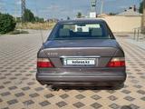 Mercedes-Benz E 220 1993 годаүшін3 000 000 тг. в Туркестан – фото 4