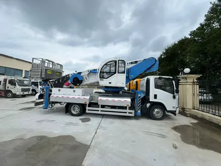 Isuzu 2024 года за 29 500 000 тг. в Алматы – фото 18