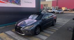 Lexus ES 300h 2016 года за 11 690 000 тг. в Астана