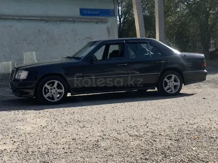 Mercedes-Benz E 230 1988 года за 1 700 000 тг. в Шымкент – фото 3